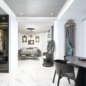 Suite à 2 Chambres à Coucher